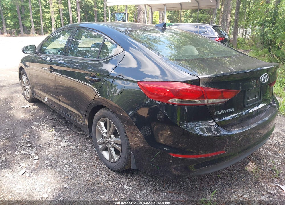 2017 HYUNDAI ELANTRA VIN: 5NPD84LF8HH144217