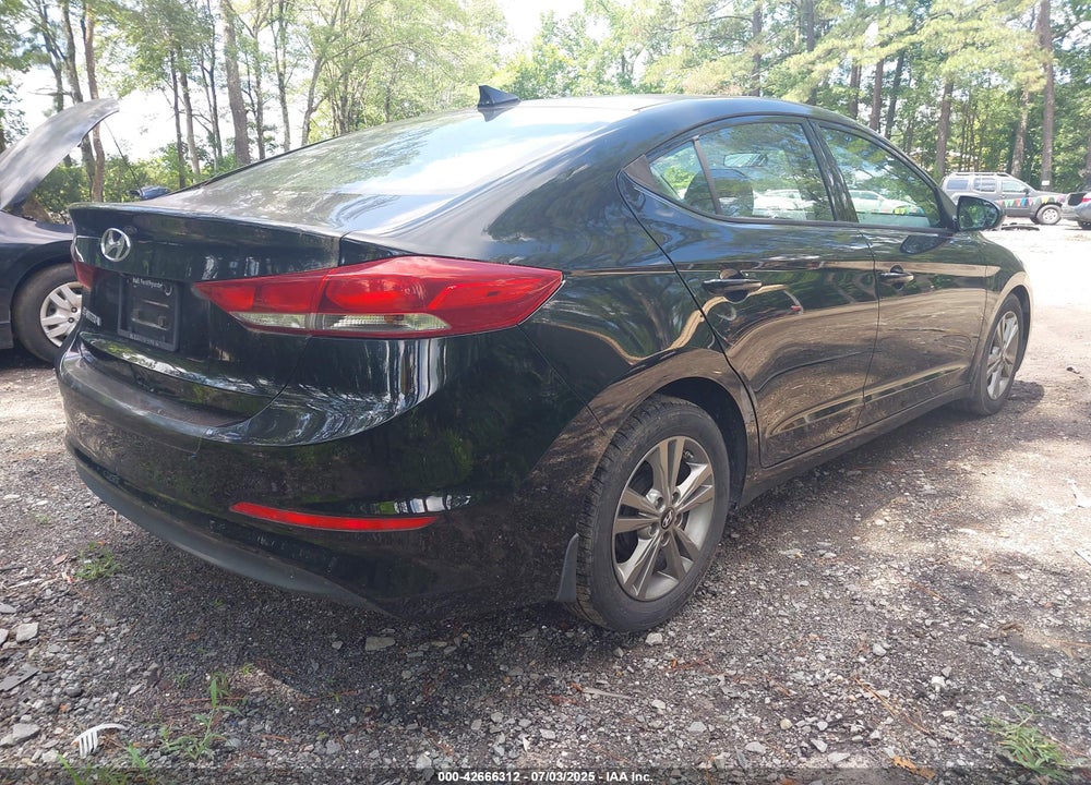 2017 HYUNDAI ELANTRA VIN: 5NPD84LF8HH144217