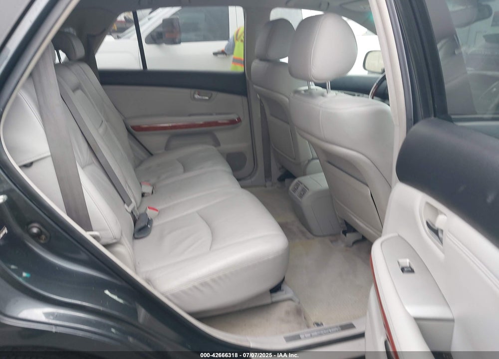 2004 LEXUS RX 330 VIN: JTJHA31U140066577