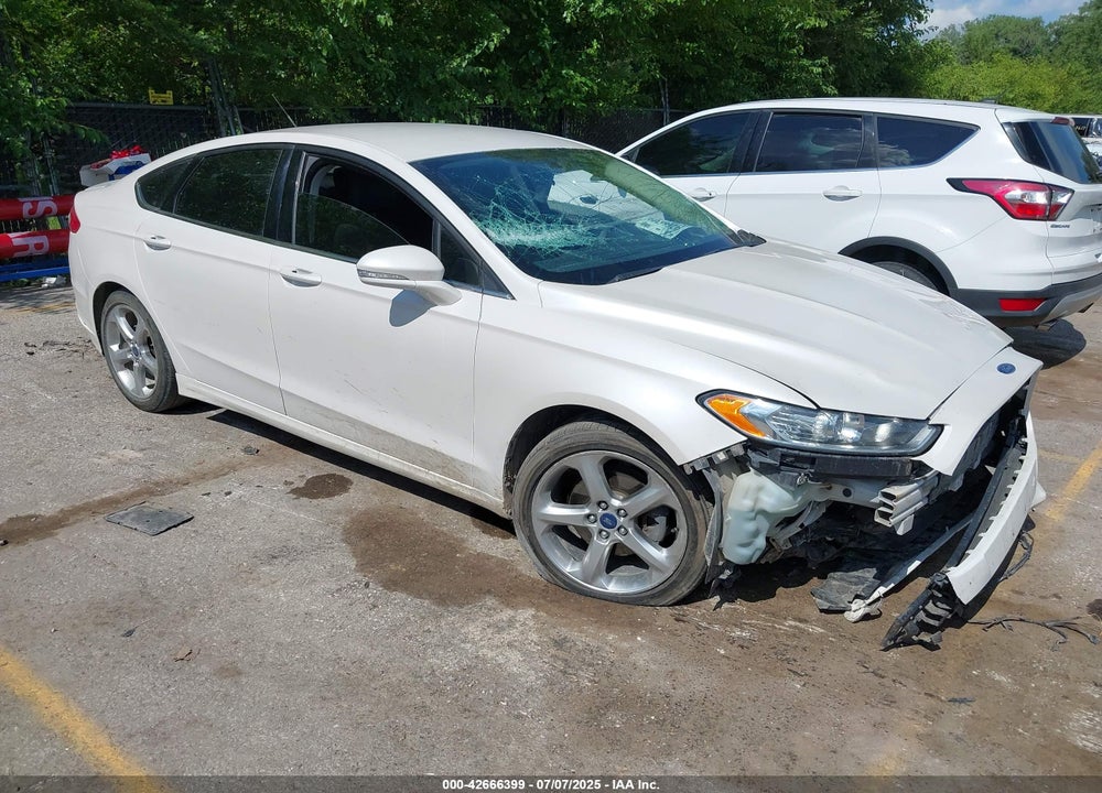 2015 FORD FUSION SE VIN: 3FA6P0H70FR104705