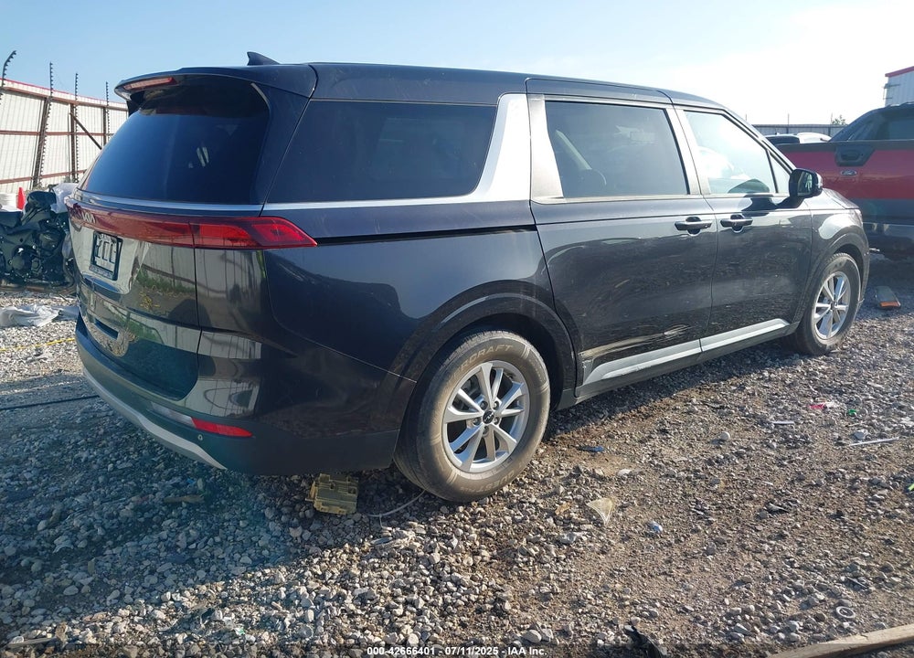 2022 KIA CARNIVAL MPV LX SEAT PACKAGE VIN: KNDNB4H31N6106709
