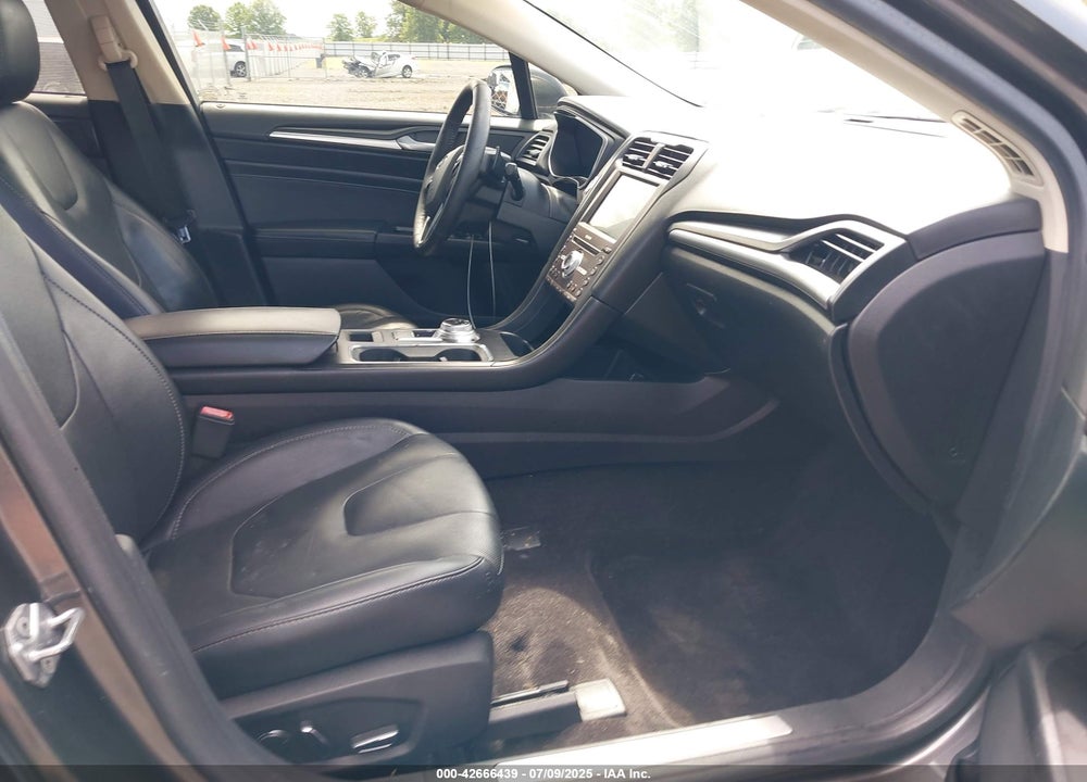 2017 FORD FUSION VIN: 3FA6P0D96HR192864