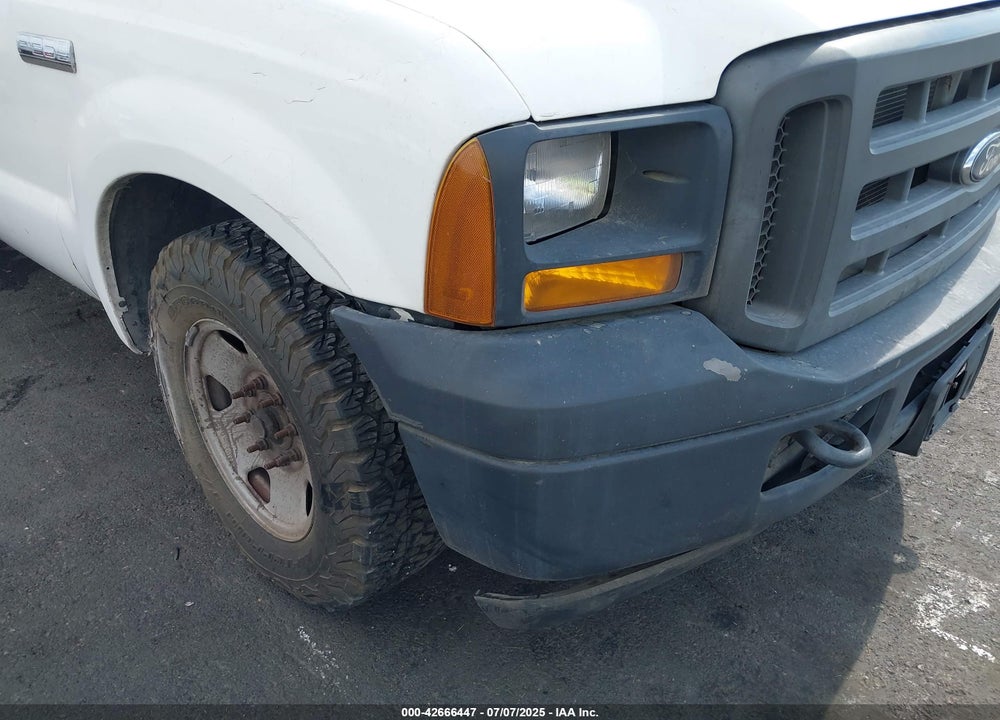 2005 FORD F-250 XL/XLT VIN: 1FTSF20P75EA31479