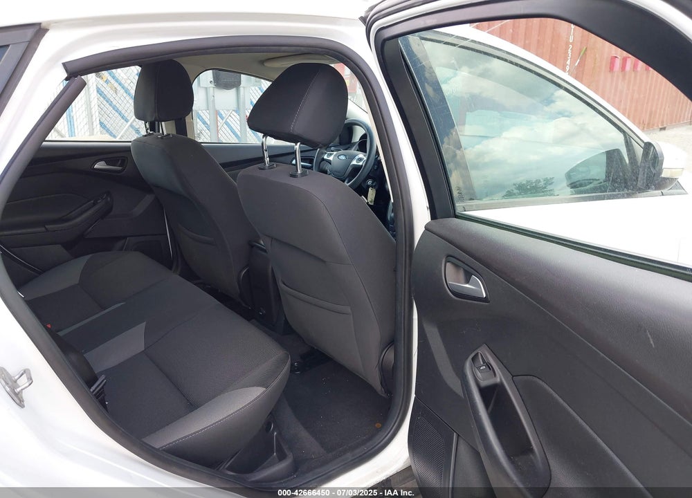 2014 FORD FOCUS VIN: 1FADP3F20EL244976