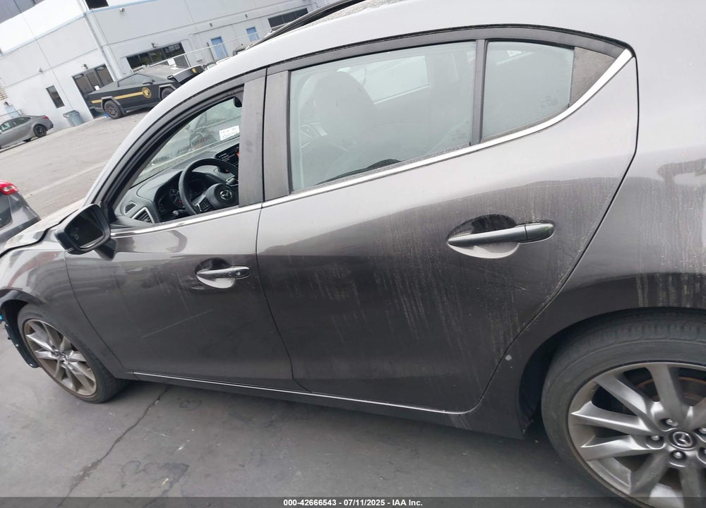 2018 MAZDA 3 TOURING VIN: 3MZBN1V34JM260352