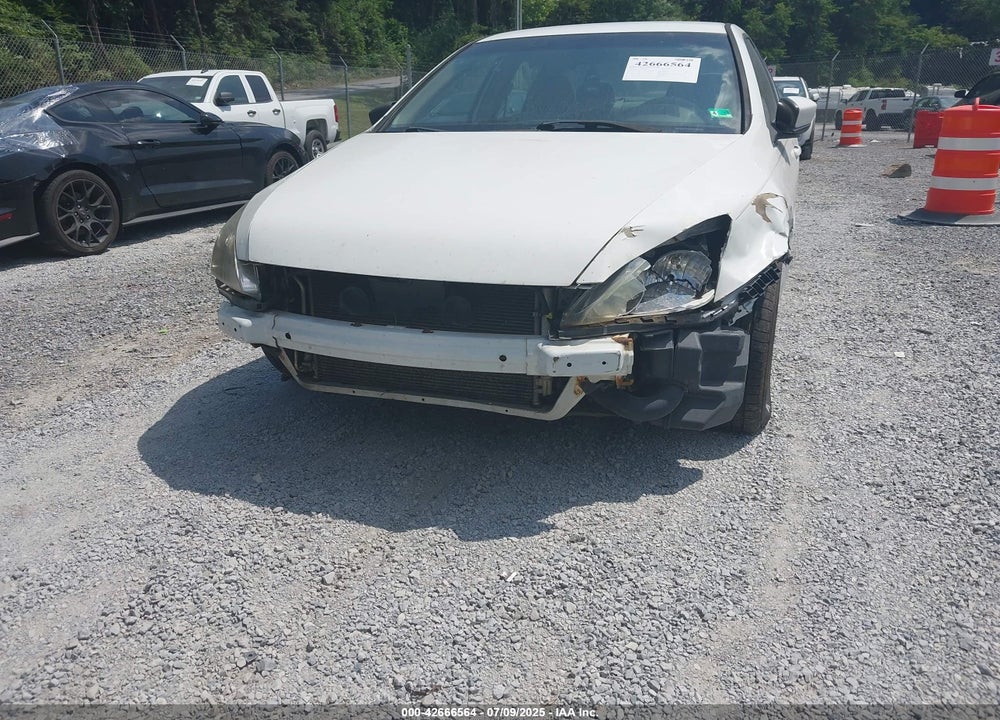 2004 HONDA ACCORD 2.4 LX VIN: JHMCM56374C001942