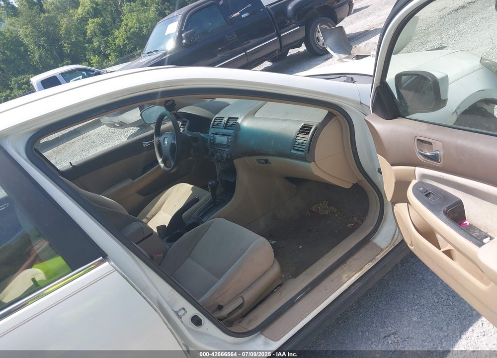 2004 HONDA ACCORD 2.4 LX VIN: JHMCM56374C001942