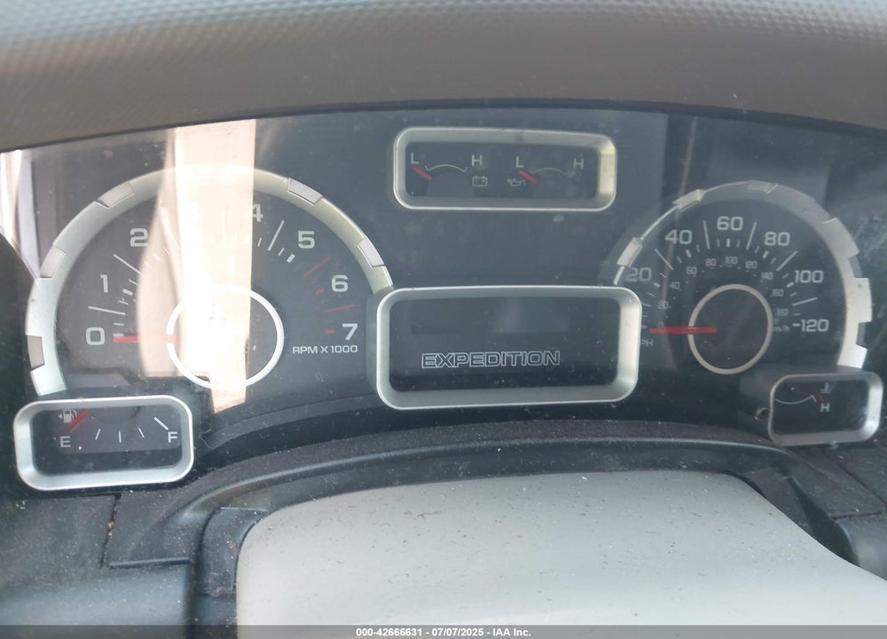 2007 FORD EXPEDITION EL XLT VIN: 1FMFK15517LA19272