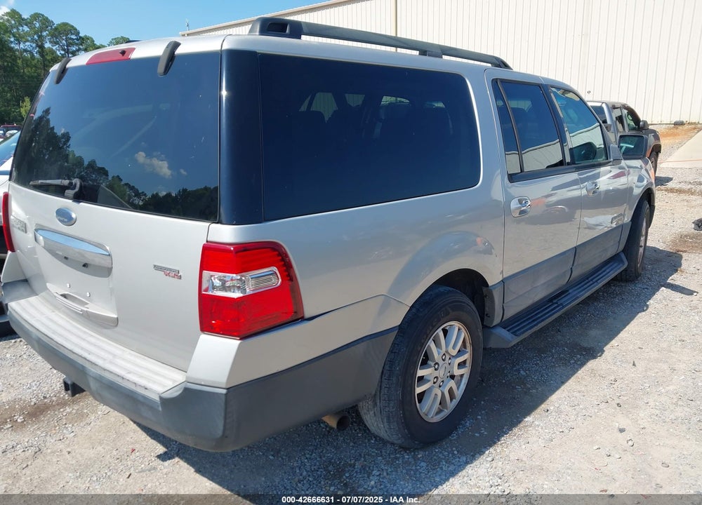2007 FORD EXPEDITION EL XLT VIN: 1FMFK15517LA19272