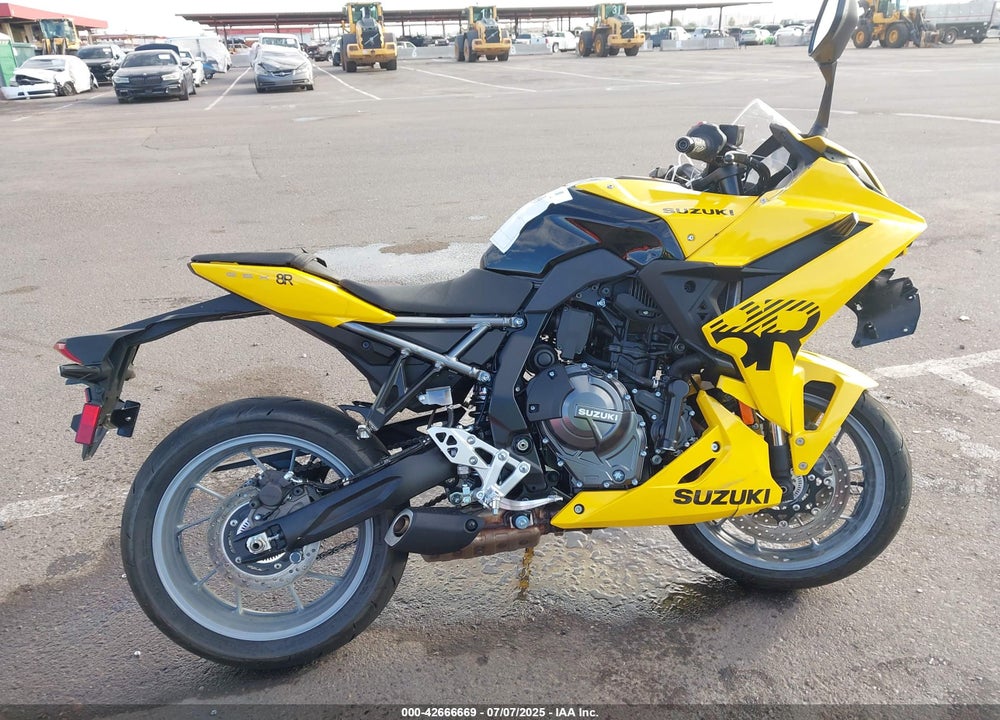 2025 SUZUKI GSX800 VIN: JS1EM13B0S7100259
