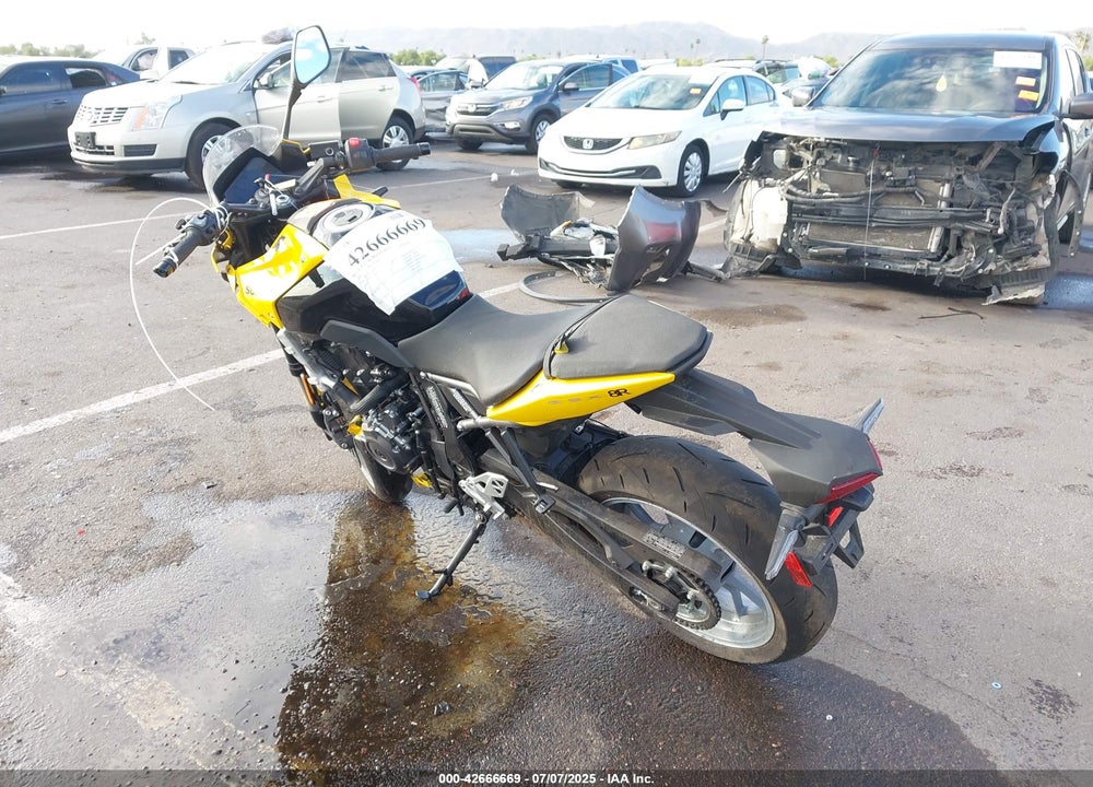 2025 SUZUKI GSX800 VIN: JS1EM13B0S7100259
