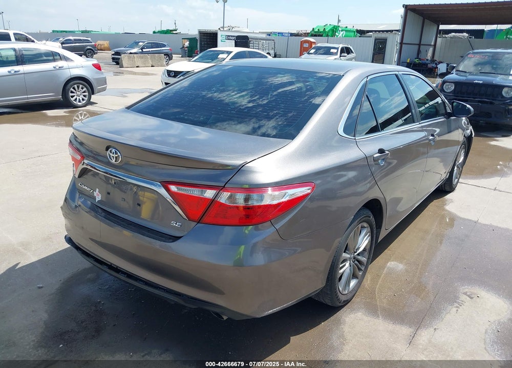 2017 TOYOTA CAMRY SE VIN: 4T1BF1FK0HU806393