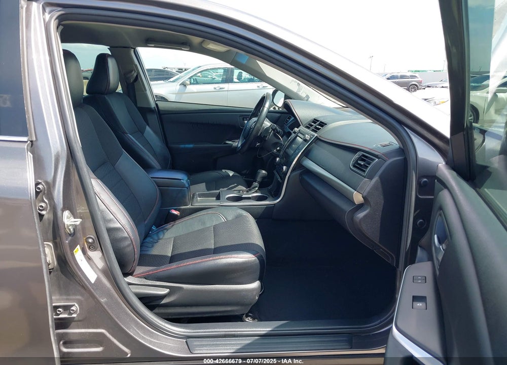 2017 TOYOTA CAMRY SE VIN: 4T1BF1FK0HU806393