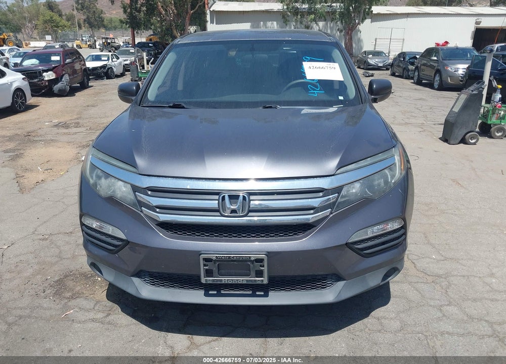 2017 HONDA PILOT VIN: 5FNYF5H19HB032115