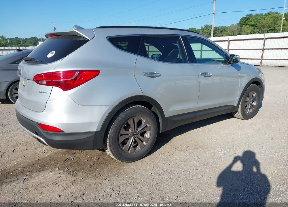 2013 HYUNDAI SANTA FE VIN: 5XYZU3LB6DG001101