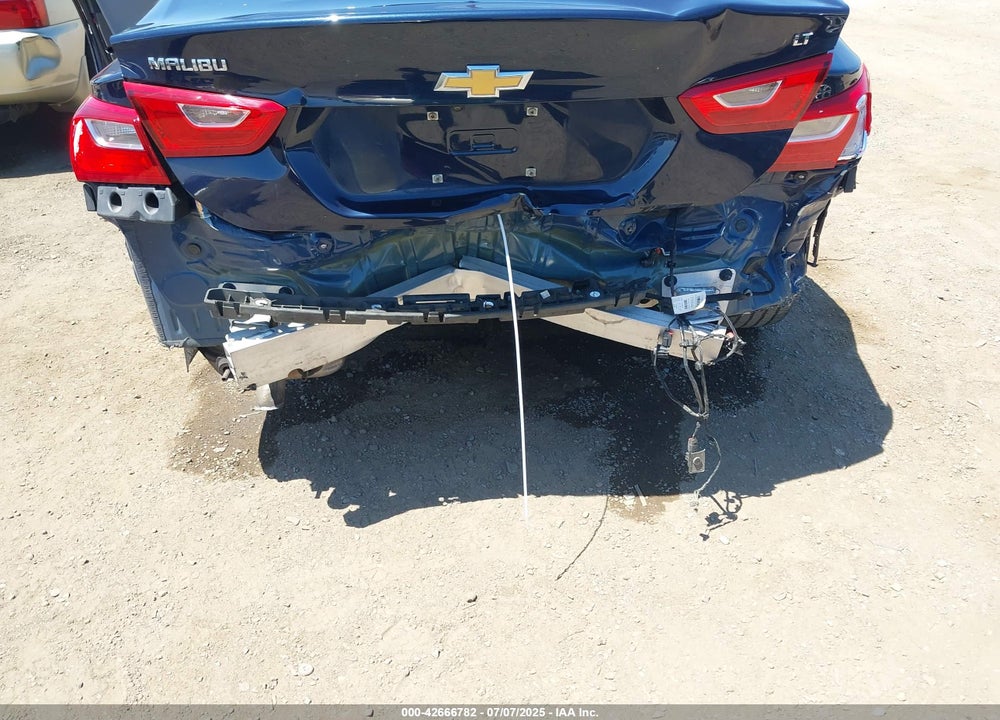 2018 CHEVROLET MALIBU VIN: 1G1ZD5ST5JF119427