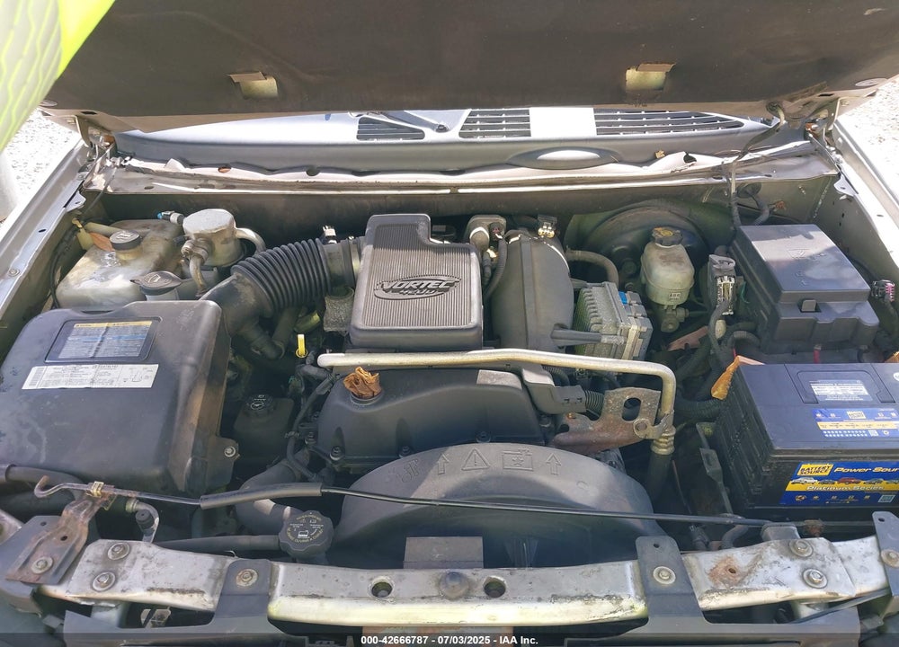 2005 CHEVROLET TRAILBLAZER LS VIN: 1GNDT13S252296055