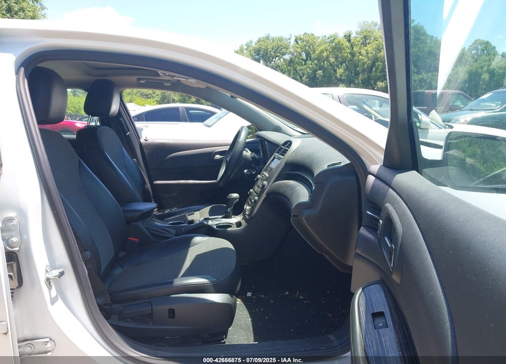 2015 CHEVROLET MALIBU VIN: 1G11C5SL3FU152591