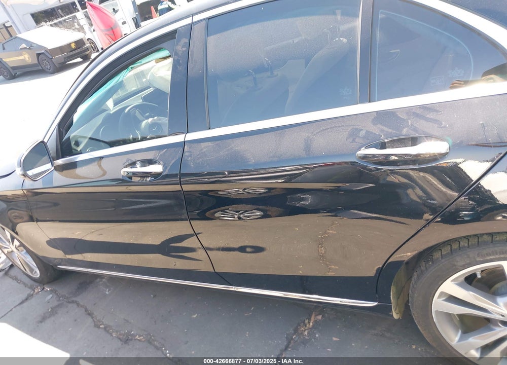 2017 MERCEDES-BENZ C 300 VIN: 55SWF4JB0HU183802