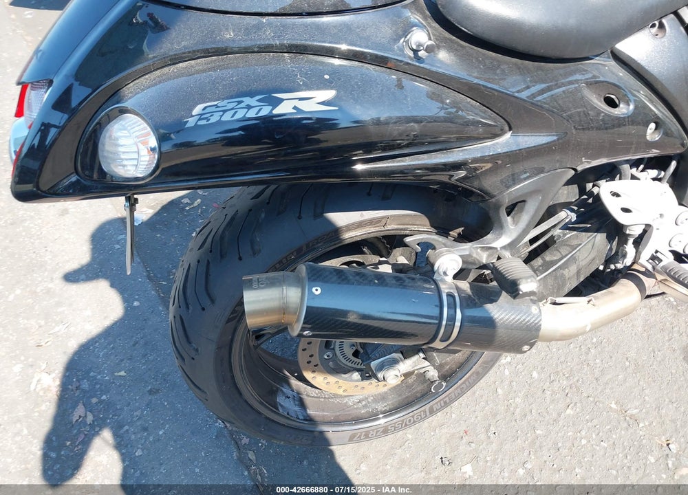 2015 SUZUKI GSX1300 RA VIN: JS1GX72B5F2100829