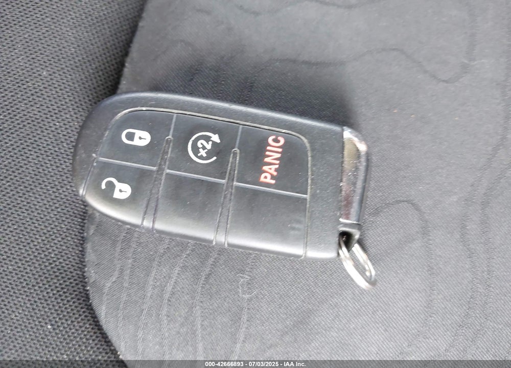 2016 JEEP RENEGADE VIN: ZACCJBCT8GPC66771