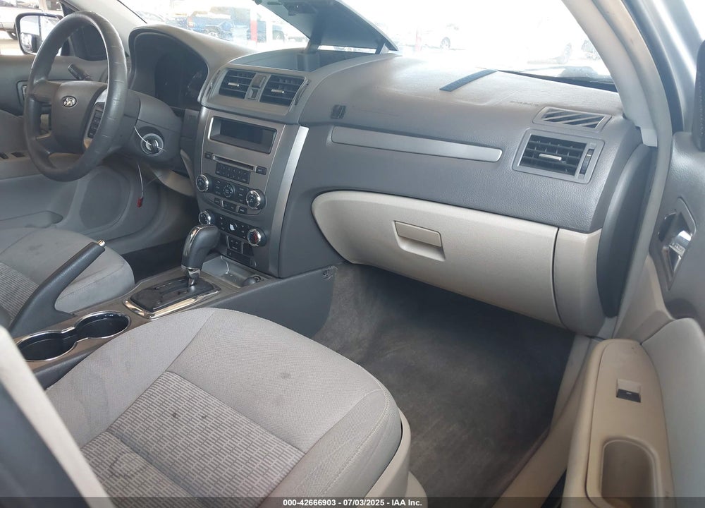 2010 FORD FUSION VIN: 3FAHP0HG1AR117710