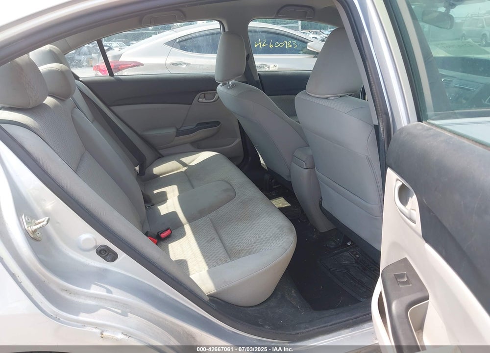2015 HONDA CIVIC VIN: 19XFB2F5XFE007881