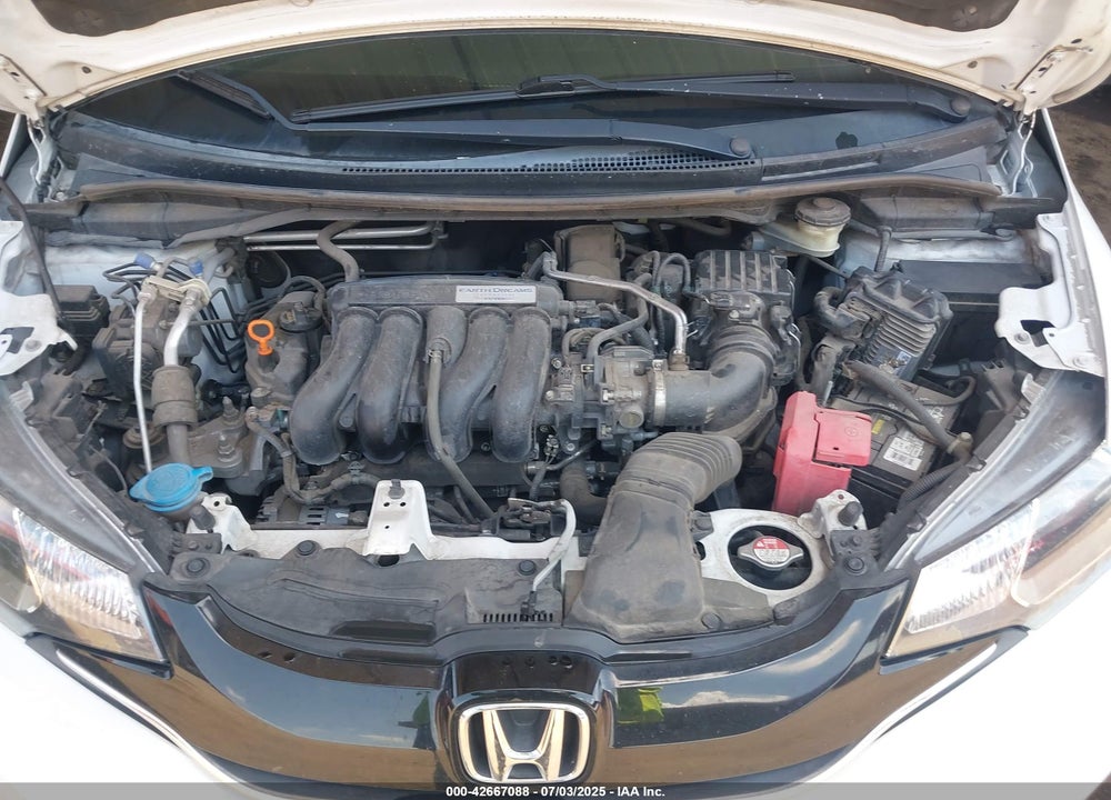 2015 HONDA FIT VIN: 3HGGK5H80FM722527