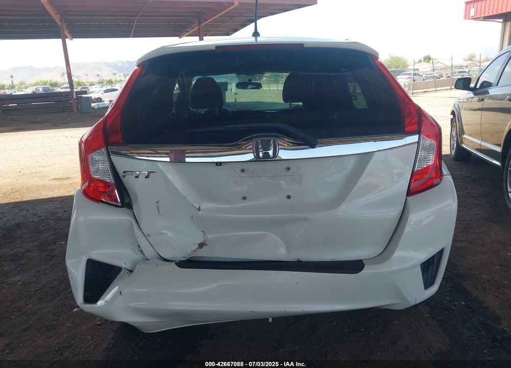 2015 HONDA FIT VIN: 3HGGK5H80FM722527