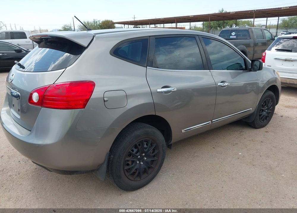 2013 NISSAN ROGUE S VIN: JN8AS5MT2DW042709