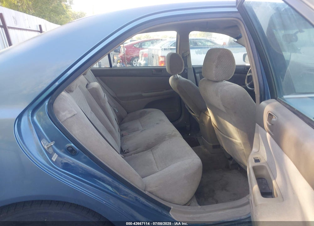 2002 TOYOTA CAMRY VIN: JTDBE32KX20034900