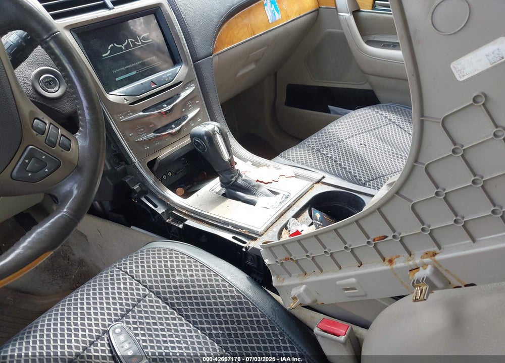 2011 LINCOLN MKX VIN: 2LMDJ8JK2BBJ16346