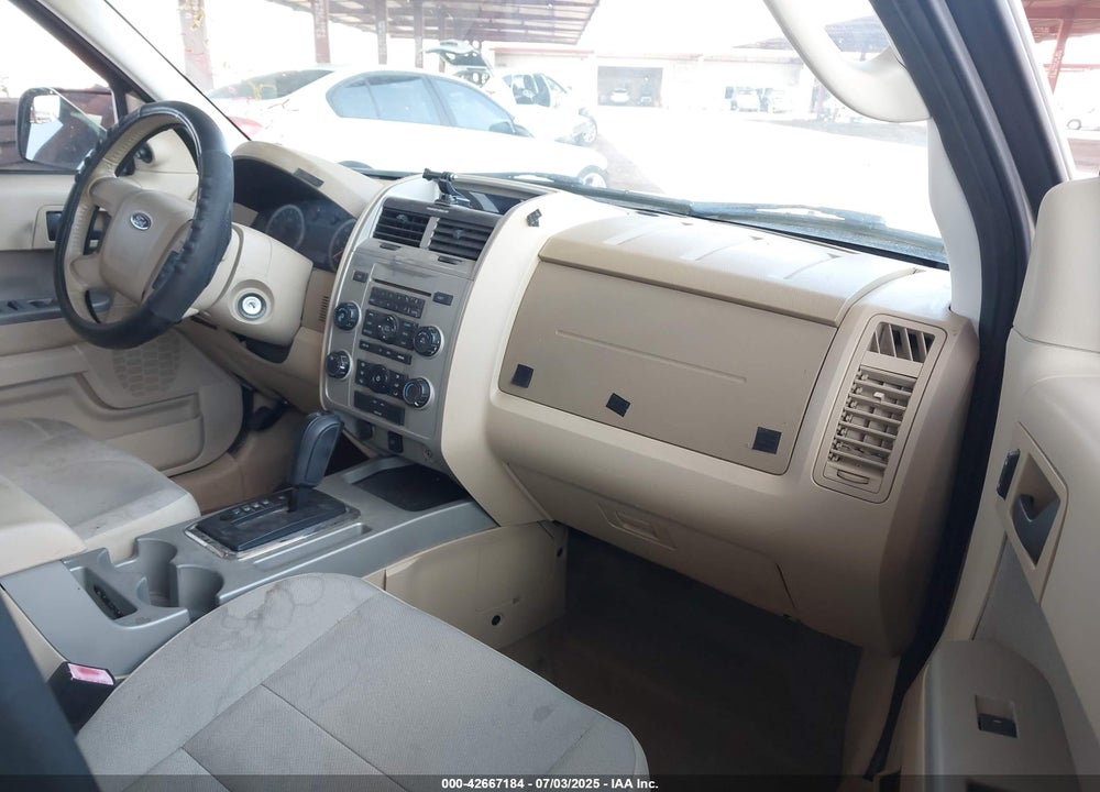 2011 FORD ESCAPE VIN: 1FMCU0D78BKA62239