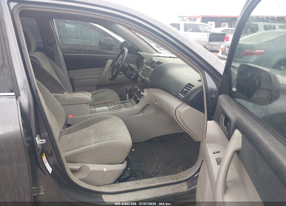 2013 TOYOTA HIGHLANDER VIN: 5TDZK3EH2DS133329