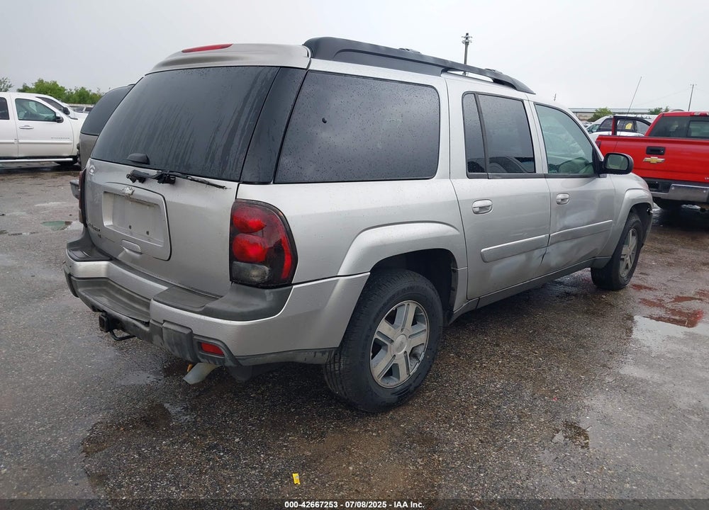 2005 CHEVROLET TRAILBLAZER EXT LT VIN: 1GNES16S556108494