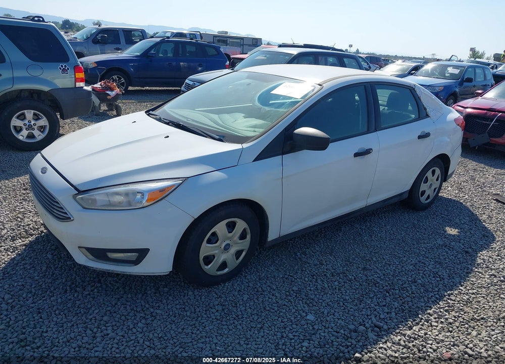 2017 FORD FOCUS VIN: 1FADP3E28HL319820