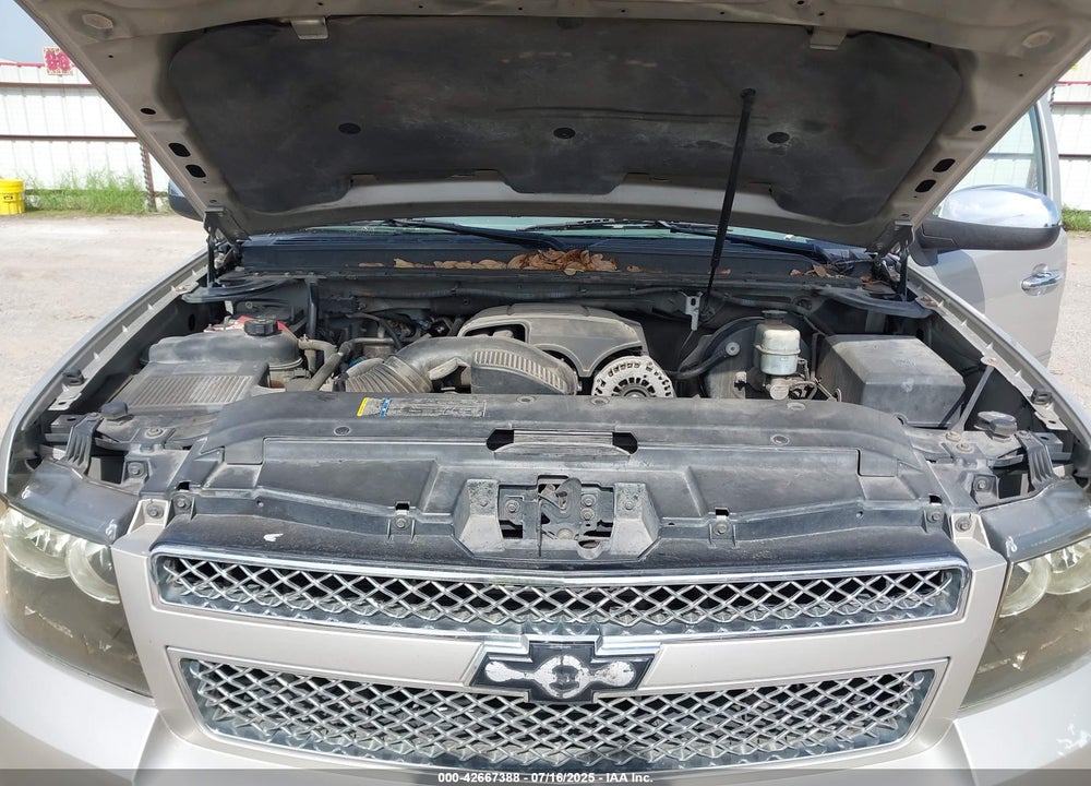 2009 CHEVROLET TAHOE VIN: 1GNFC33009R217272
