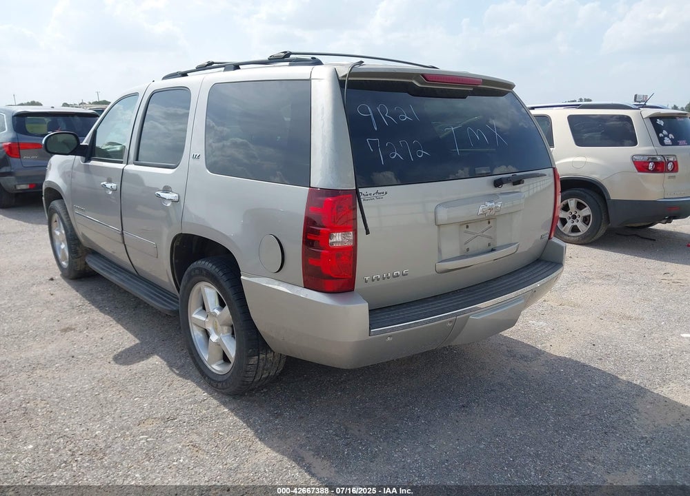 2009 CHEVROLET TAHOE VIN: 1GNFC33009R217272