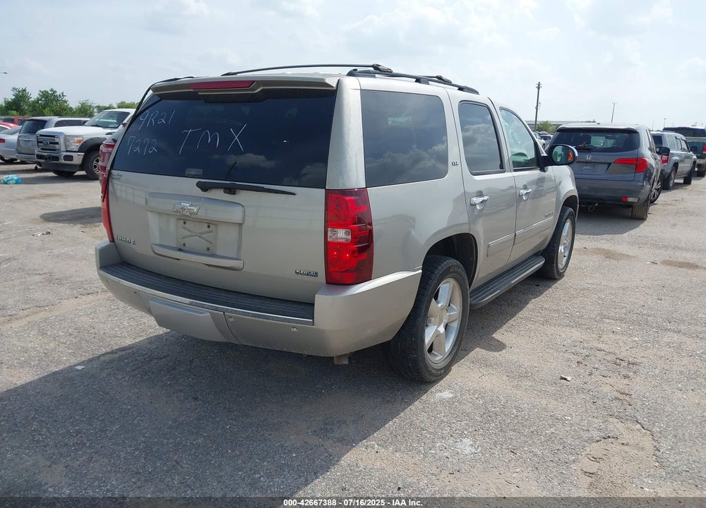 2009 CHEVROLET TAHOE VIN: 1GNFC33009R217272