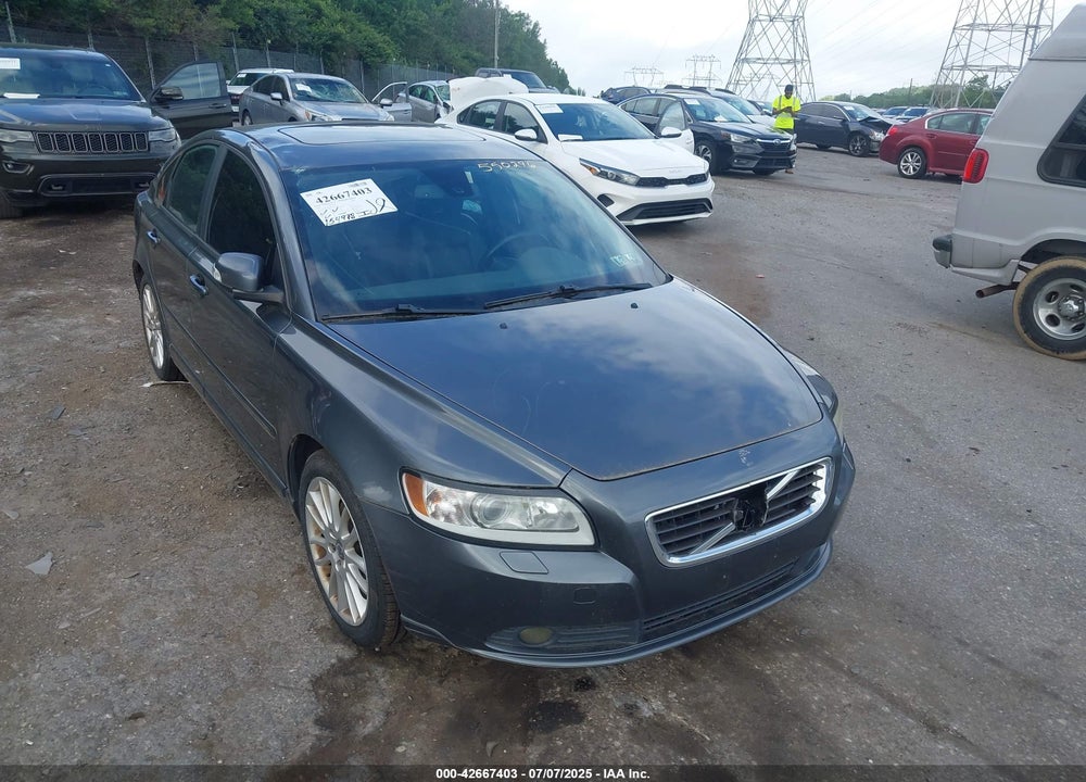 2011 VOLVO S40 VIN: YV1672MS2B2550296