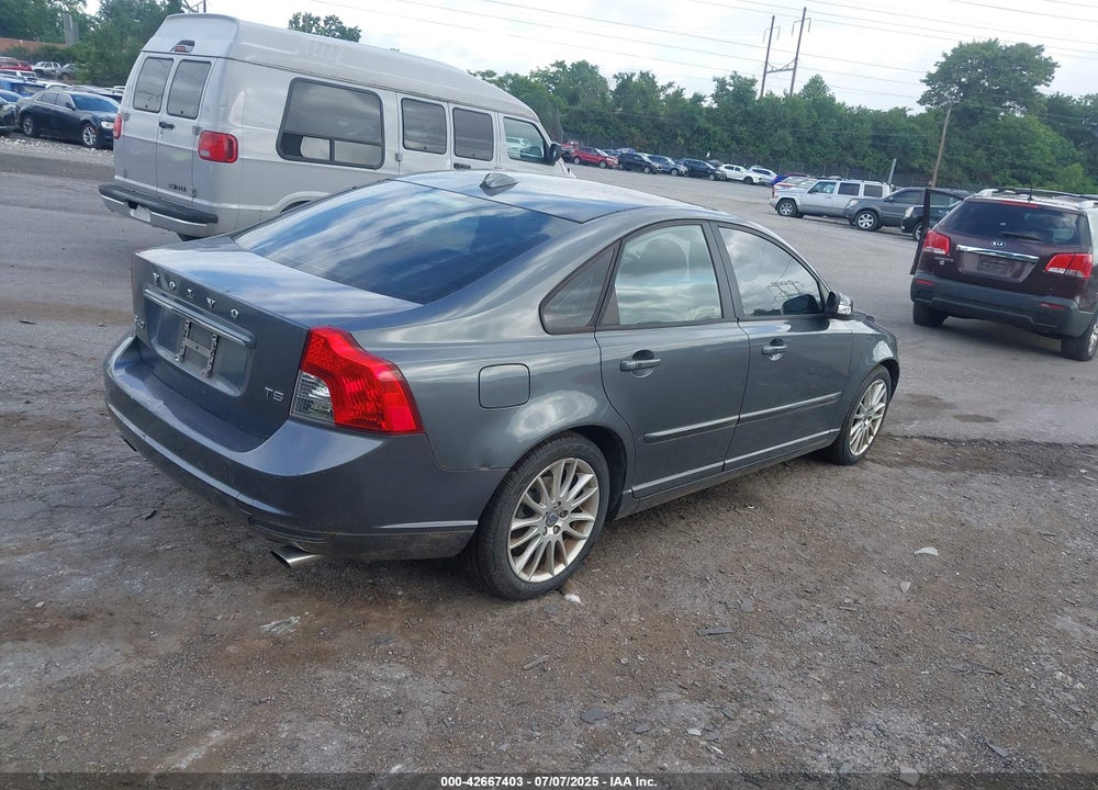 2011 VOLVO S40 VIN: YV1672MS2B2550296