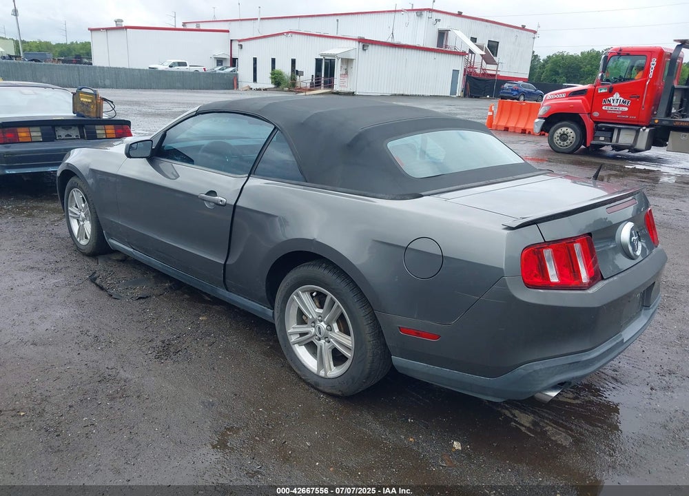 2011 FORD MUSTANG VIN: 1ZVBP8EM2B5142545