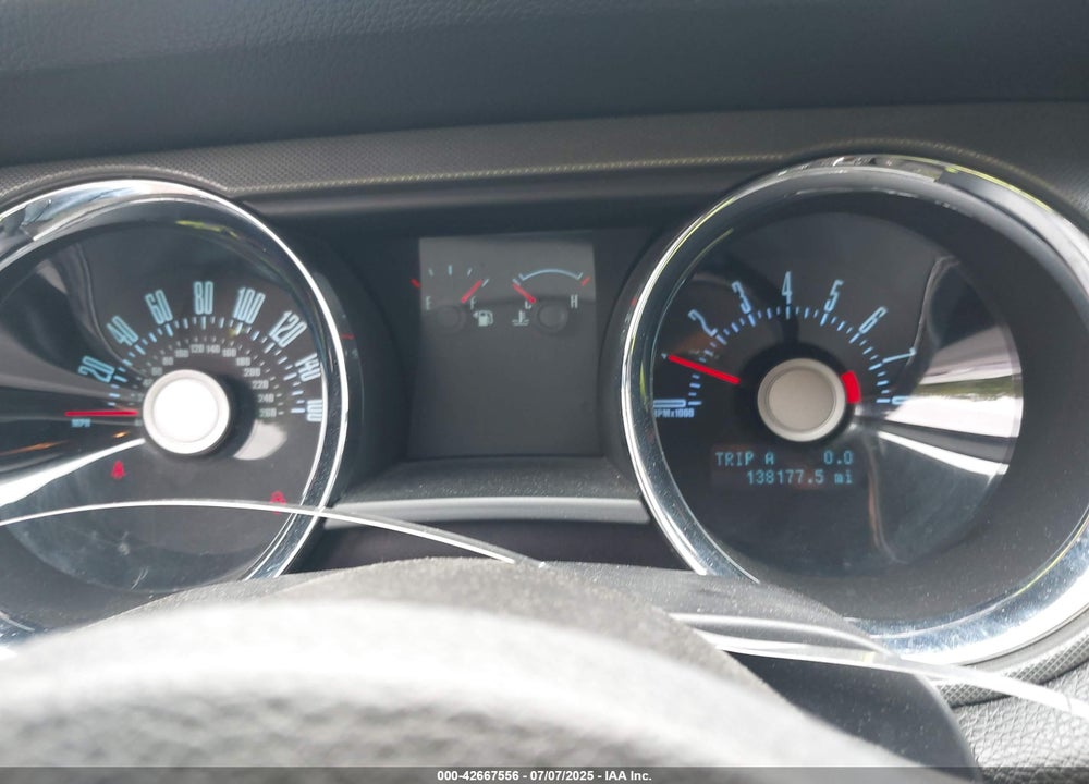 2011 FORD MUSTANG VIN: 1ZVBP8EM2B5142545