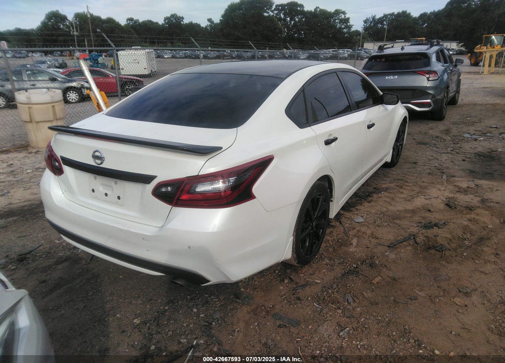 2017 NISSAN ALTIMA VIN: 1N4AL3AP9HC195895
