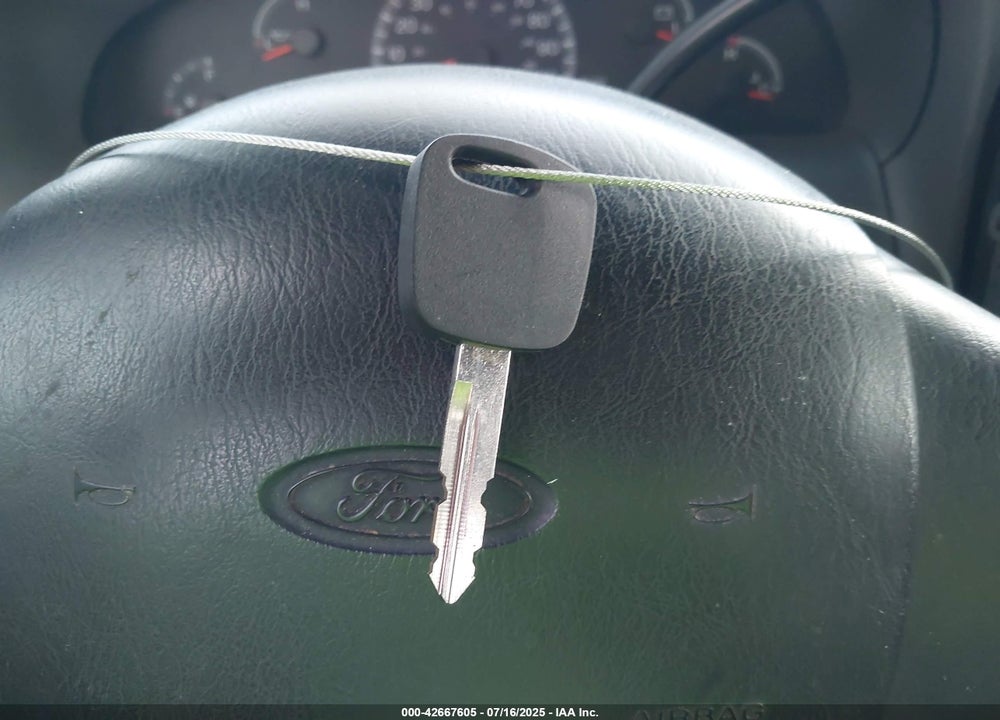 2002 FORD F-150 LARIAT/XL/XLT VIN: 1FTRX18W02NB44395