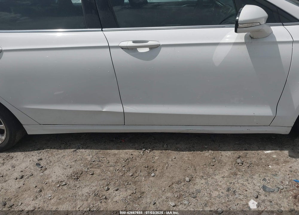 2017 FORD FUSION VIN: 3FA6P0H75HR235468