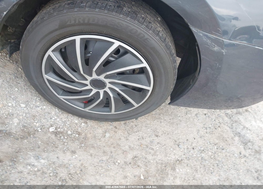 2014 TOYOTA COROLLA VIN: 2T1BURHE2EC102074
