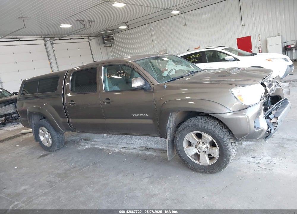 2015 TOYOTA TACOMA VIN: 3TMMU4FN1FM083881