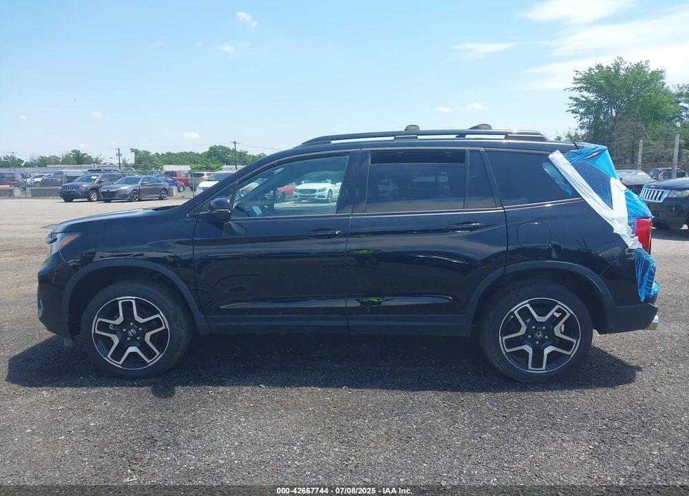 2023 HONDA PASSPORT VIN: 5FNYF8H01PB030270