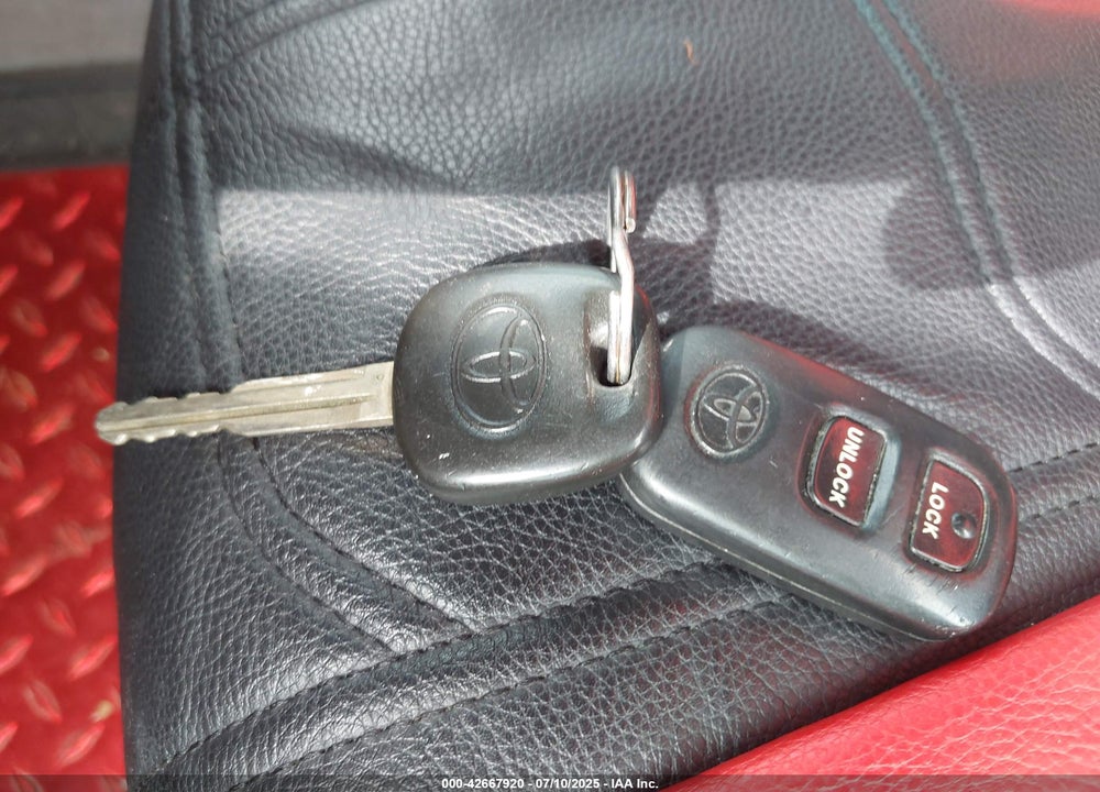 2007 TOYOTA COROLLA LE VIN: 2T1BR32EX7C802449